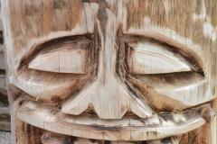 Gesichter & Masken aus Holz
